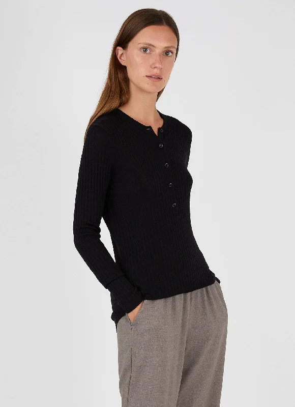 Women's Blouse with Mandarin CollarWomen's Merino Silk Henley in Black