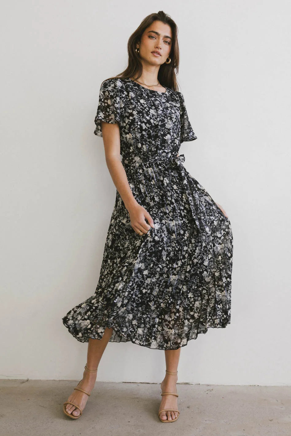 Women's Peter Pan Collar DressesMary Anne Floral Midi Dress in Black