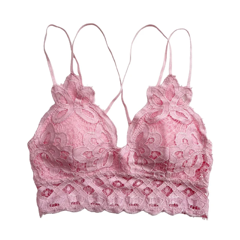 seamless underwire braPink Crochet Bralette